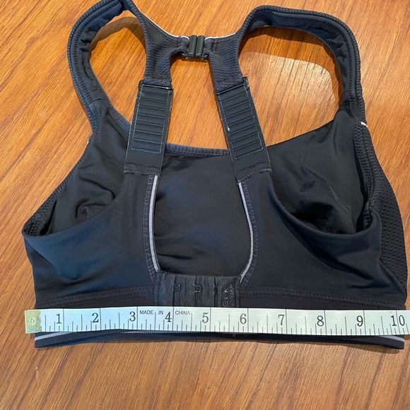Shock Absorber Black Bra 32C - Picture 4 of 11